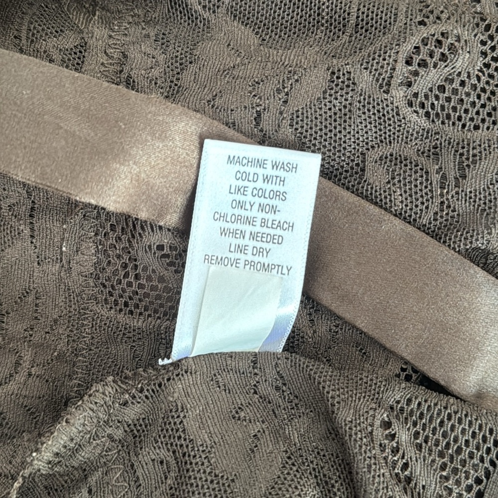 Apt. 9 Brown Lace V-Neck Top with Ribbon Size PL - Picture 7 of 9